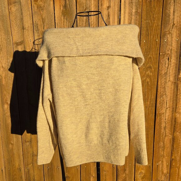 H&M Off-the-Shoulder Sweater - Picture 2 of 6